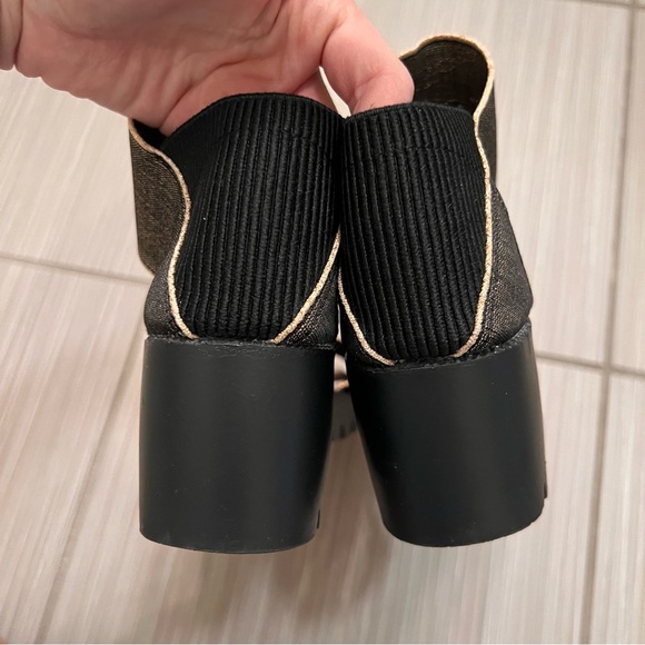 Charleston Shoe Company Monterey Gold Metallic Sandals comfortable comfy block - Picture 8 of 11